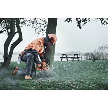 Husqvarna 365 Robbanómotoros láncfűrész 70.7 cm3, 3.6 kW, 3/8-1.5-68 szemes